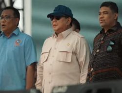 Prabowo Subianto Hadiri Peringatan Hari Buruh Internasional 2025 di Monas