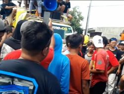 Sopir Angkutan Barang Gelar Aksi, Tolak Penindakan ODOL