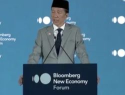 Pemred Bloomberg Sebut Jokowi “Politikus Jalanan”