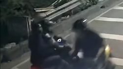 Andrie Yunus Aktivis KontraS Vokal Kritik RUU TNI Disiram Air Keras, Kombespol Manang dan Publik Kecam Pelaku