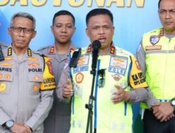 Kakorlantas Polri Pantau Arus Mudik di KM 57 Cikampek, Pergerakan Kendaraan Baru 23,1 Persen