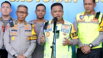 Kakorlantas Polri Pantau Arus Mudik di KM 57 Cikampek, Pergerakan Kendaraan Baru 23,1 Persen