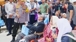 Kapolri Tinjau Stasiun Tugu DIY, Pastikan Pelayanan Pemudik Berjalan Baik