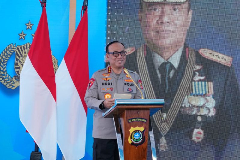 Wakapolri Komjen Pol Dedi Prasetyo, saat memimpin peresmian pertapakan Mako Brimo di Kolaka Kendari, Sabilambo, Kecamatan Kolaka, Kabupaten Kolaka, Provinsi Sulawesi Tenggara.(Dok.Polri)