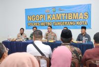 Wakapolres Metro Tangerang Kota AKBP Eko Bagus Riyadi hadir Ngopi Kamtibmas 