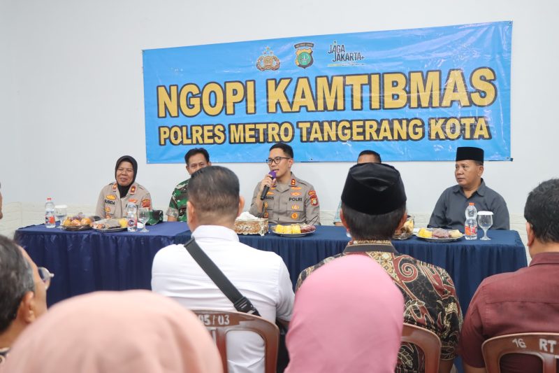 Wakapolres Metro Tangerang Kota AKBP Eko Bagus Riyadi hadir Ngopi Kamtibmas 