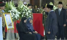 Presiden Prabowo Beri Penghormatan Terakhir kepada Tiga Prajurit TNI Gugur di Misi UNIFIL Lebanon