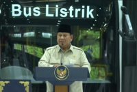 Foto Presiden Prabowo saat meresmikan pabrik perakitan kendaraan listrik di Magelang,(Dok.Istw)