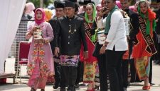Foto istimewa Walikota Jakarta Barat Iin Mutmainnah saat menghadiri Lebaran Betawi 2026 ditaman lapangan banteng Jakarta pusat 