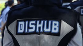 Dishub Jawa Barat akan tindak tegas terhadap angkutan Over Dimension Over Load (ODOL). Pemilik truk pelanggar terancam sanksi pidana 