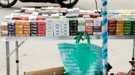 Lapak penjualan rokok ilegal di kawasan kapuk Cengkareng 