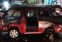 Angkot terbakar di kapuk raya 