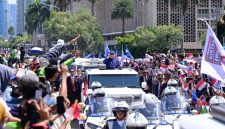 Kedatangan Presiden Republik Indonesia Prabowo Subianto di Cebu, Filipina, disambut hangat diaspora Indonesia (setpres)