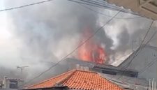 Foto Tangkapan Layar kebakaran di Jalan Dolar Kapuk