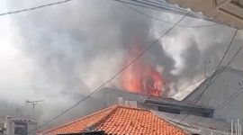 Foto Tangkapan Layar kebakaran di Jalan Dolar Kapuk