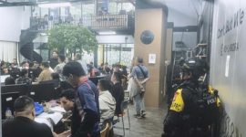 Foto Istimewa personel Brimob jaga ketat penggerebekan Judol di Perkantoran Hayam Wuruk 