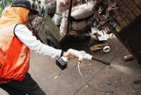 Foto Istimewa Walikota Jakarta Barat Iin Mutmainnah saat uji coba Eco Lindi di Tambora 