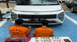 Aksi pencurian mobil yang terjadi di kawasan Cluster Taman Kenari, Kecamatan Pinang, Kota Tangerang, berhasil diungkap cepat oleh Unit Reskrim Polsek Pinang