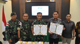 Satgas Pengamanan Perbatasan (Pamtas) RI–Malaysia Yonarhanud 1/PBC/1 Kostrad kembali mencatatkan keberhasilan dalam menjaga wilayah perbatasan negara. Sebanyak 21,4 kilogram narkotika jenis sabu berhasil diamankan dalam operasi pengawasan di kawasan Entikong, Kabupaten Sanggau, Kalimantan Barat.