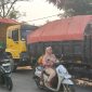 Truk beraktivitas diluar jam operasional 