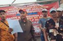 Ahli waris menilai surat peringatan itu tidak berdasar karena mereka mengklaim menempati lahan yang merupakan hak waris keluarga. Mereka juga menyebut persoalan ganti rugi lahan hingga saat ini belum pernah diselesaikan oleh Pemerintah Provinsi DKI Jakarta