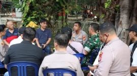 Kapolres Metro Jakarta Barat Kombes Pol Twedi Aditya Bennyahdi turun langsung menyapa warga dalam kegiatan Jaga Jakarta+ On The Spot 