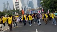 BEM UI Gelar Aksi Unjuk Rasa di Bundaran HI (Foto: Tangkapan Layar)