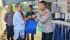 Brimob Polda Metro Jaya terus memperkuat sinergi dengan masyarakat untuk mencegah aksi tawuran melalui program Jaga Jakarta On The Spot yang digelar di Kampung Cipinang Jagal RT 07/RW 10, Kelurahan Cipinang, Pulogadung, Jakarta Timur
