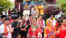 Festival Akulturasi Budaya Betawi dan Tionghoa digelar di Taman Pandawa, RT 08/RW 02, Kelurahan Kamal, Kecamatan Kalideres, Jakarta Barat, Minggu (21/6/2026).