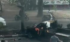 Pikap Angkut PPSU Tabrak Pohon di Kalideres, Empat Orang Luka-luka