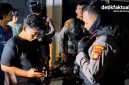 Brimob Batalyon B Pelopor Satbrimob Polda Metro Jaya bersama Perintis Presisi Polres Metro Jakarta Timur meningkatkan patroli rayonisasi pada sejumlah titik rawan gangguan kamtibmas di wilayah Jakarta Timur