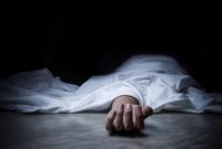 Ilustrasi Seorang pria pedagang cilok berinisial P (33) tewas dikamar kontrakan di Desa Pasir Gadung,Cikupa, Kabupaten Tangerang setelah terkena sabetan senjata tajam
