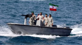 Personel IRGC berpatroli di perairan Teluk Persia (Foto: Istimewa)