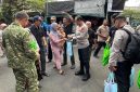 Momen Kapolda Metro Jaya Komjen Pol Asep Edi Suheri bersama Pangdam Jaya Letjen TNI Deddy Suryadi menyapa warga dalam kegiatan Jaga Jakarta On The Spot di Kelurahan Krukut (Dok.Istw)