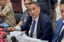 Hotman Paris Hutapea dalam merespons pertanyaan wartawan sangat tidak profesional dan merendahkan profesi wartawan yang sedang bekerja menjalankan amanat UU Pers Nomor 40 Tahun 1999 (Foto.Istimewa)