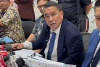Hotman Paris Hutapea dalam merespons pertanyaan wartawan sangat tidak profesional dan merendahkan profesi wartawan yang sedang bekerja menjalankan amanat UU Pers Nomor 40 Tahun 1999 (Foto.Istimewa)