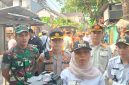 Camat Tanah Abang Dwiarti Indriani Utami menjelaskan, penertiban dilakukan setelah pihak kecamatan menerima aduan masyarakat secara berulang terkait keberadaan bangunan liar yang dinilai mengganggu kepentingan umum.