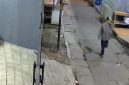 Rekaman CCTV saat pelaku diduga menjalankan aksi curanmor di kawasan Benda Tangerang 