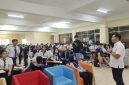 Cegah penyalahgunaan narkotika di kalangan pelajar terus digencarkan Satresnarkoba Polres Metro Tangerang Kota. Melalui program Pencegahan, Pemberantasan, Penyalahgunaan dan Peredaran Gelap Narkoba (P4GN), Satresnarkoba memberikan penyuluhan kepada 126 siswa dan siswi SMK Perguruan Buddhi Kota Tangerang