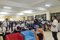 Cegah penyalahgunaan narkotika di kalangan pelajar terus digencarkan Satresnarkoba Polres Metro Tangerang Kota. Melalui program Pencegahan, Pemberantasan, Penyalahgunaan dan Peredaran Gelap Narkoba (P4GN), Satresnarkoba memberikan penyuluhan kepada 126 siswa dan siswi SMK Perguruan Buddhi Kota Tangerang