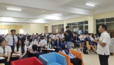 Cegah penyalahgunaan narkotika di kalangan pelajar terus digencarkan Satresnarkoba Polres Metro Tangerang Kota. Melalui program Pencegahan, Pemberantasan, Penyalahgunaan dan Peredaran Gelap Narkoba (P4GN), Satresnarkoba memberikan penyuluhan kepada 126 siswa dan siswi SMK Perguruan Buddhi Kota Tangerang