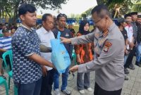 Polsek Pakuhaji memperingati Hari Bhayangkara ke-80 dengan syukuran, lomba, pembagian sembako, dan ajakan kepada masyarakat untuk menjaga kamtibmas