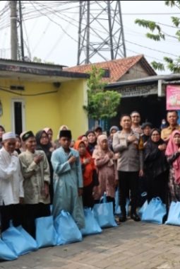 Serap Aspirasi Warga, Kapolres Tangerang Kota Bagikan Sembako dan Ingatkan Bahaya Tawuran serta Narkoba
