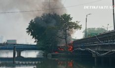 Kabel Listrik 20.000 KV di Jembatan Gantung Cengkareng Terbakar, Diduga Pembakaran Sampah