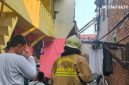 Kebakaran melanda sebuah rumah di Gang Alamin, RT 17 RW 12, Kelurahan Kapuk, Kecamatan Cengkareng, Jakarta Barat, pada Sabtu (18/7/2026) 