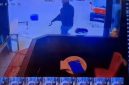 Foto tangkapan layar Cctv menunjukan aksi perampokan menggunakan senjata Laras panjang ditoko emas