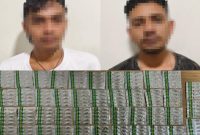 Dua pria berinisial IA dan H diamankan karena diduga menjual obat keras tanpa izin edar di sebuah kios di Kampung Rawa Lumpang, Kelurahan Salembaran Jati