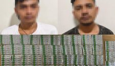 Dua pria berinisial IA dan H diamankan karena diduga menjual obat keras tanpa izin edar di sebuah kios di Kampung Rawa Lumpang, Kelurahan Salembaran Jati