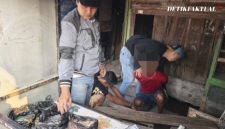 Polisi tangkap Dua pria  setelah diduga memperjualbelikan obat daftar G tanpa izin edar di kawasan Jalan Raya Dadap, Kelurahan Dadap, Kecamatan Kosambi