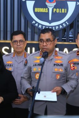 Polri Berikan Penghargaan kepada Personel yang Tangani Situasi di Aceh